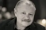 Doliu în presa din România. A murit jurnalistul George Scarlat, după o scurtă și grea suferință