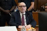 Harvey Weinstein și-a aflat pedeapsa, după rejudecarea cazului. Pe fostul producător de la Hollywood îl așteaptă ani grei de închisoare