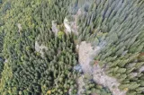Noi focare de incendiu, identificate în masivul Retezat. Pompierii intervin din nou în zona Cheile Buții