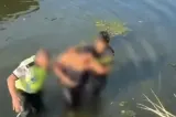 Femeie salvată din râul Dâmbovița de doi polițiști. Intervenție contracronometru în zona Podului Vitan din Capitală