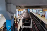 Femeie accidentată la stația de metrou Ștefan cel Mare. Circulația dată peste cap pe Magistrala 1