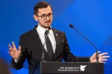 Vicepreședintele ANCOM, după ce SUA s-ar fi implicat în debarcarea guvernului: „Nu l-au dat americanii jos pe Bolojan, deși o merita din plin”