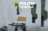 Percheziții în mai multe județe, la persoane suspectate că dețineau ilegal arme și muniții