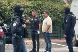 Mașina omului de afaceri Ionel Rusen, percheziționată de mascați: ce caută anchetatorii VIDEO