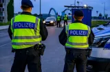 Șase români, acuzați că au spart 29 de case în Germania! Pagube de 250.000 de euro, Porsche și Audi confiscate