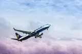 Biletele de avion s-ar putea scumpi cu până la 20% în vara lui 2027. Avertismentul șefului Ryanair