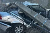 Accident grav în Câmpia Turzii. Copil de 7 ani, în stare critică, după ce mașina a intrat într-un stâlp de beton. A fost solicitat elicopterul SMURD