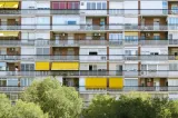 Balcoanele închise fără autorizație, în atenția autorităților. Ce se va întâmpla cu proprietarii și ce promite ministrul Dezvoltării