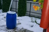Vremea face ravagii în țară! Grindină la Suceava și copaci prăbușiți pe șosele în Mureș. Vin ploile și frigul