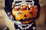 Punch de Halloween și dulciuri de petrecere: rețete rapide