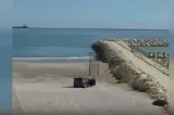Probleme pentru o șoferiță. Amendă de 10.000 de lei după ce a intrat cu mașina pe plajă