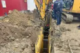 Muncitor prins sub un mal de pământ, în Bistrița-Năsăud. A fost scos după patru ore de intervenție: avea un picior strivit
