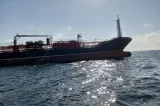 Navă sub pavilionul Insulelor Comore, lovită de o dronă în apele teritoriale ale României. Vasul a luat foc în apropiere de Sulina