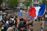 Proteste de amploare în Franța: zeci de mii de oameni au ieșit în stradă. Poliția a folosit gaze lacrimogene