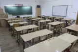 Incident grav într-un liceu din Ploiești. Un elev de 15 ani a pulverizat spray lacrimogen pe hol pentru a-și impresiona colegii