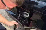 Metoda neobișnuită folosită de proprietarul unui BMW M3 pentru a trece ITP-ul. Ce a turnat în rezervor