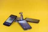 Jaful care a lăsat un retailer fără 74 de telefoane! Angajata ar fi modificat datele din sistem și a vândut dispozitivele la amanet, în Giurgiu