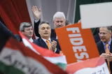 Viktor Orban, reales în fruntea FIDESZ, deși a fost învins la alegerile din aprilie 