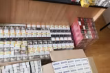 Percheziții de amploare în Bihor. Suspecți de contrabandă cu țigări, prinși în flagrant