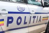 Accident în București între două mașini și o motocicletă. Un tânăr de 24 de ani a ajuns la spital