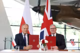 Marea Britanie şi Polonia au semnat un tratat major de apărare. ”Rusia reprezintă o ameninţare strategică şi una pe termen lung”