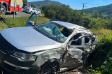 Accident grav în Caraș-Severin: o femeie de 24 de ani a murit după impactul dintre un autoturism și un TIR