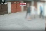 Scene șocante: bătaie în plină stradă în fața copiilor