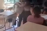 Bătaie ca în codru la un liceu din Giurgiu. O adolescentă a fost lovită în sala de clasă, sub privirile colegilor