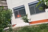  Incendiu la o școală gimnazială. Pompierii au intervenit urgent