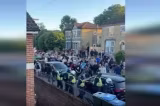 Minister: peste 20 de români, afectați de protestele violente din Irlanda de Nord