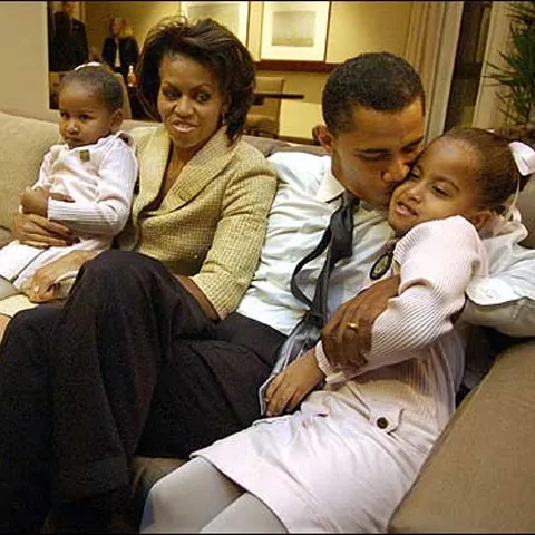 Familia Obama se muta la Washington, într-un hotel de lux despre care se spune că e bântuit