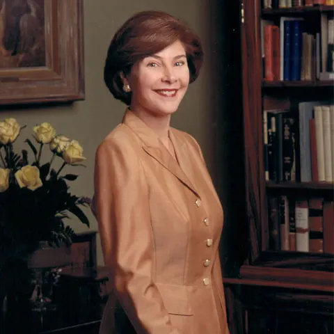 Laura Bush a decis să îşi scrie memoriile