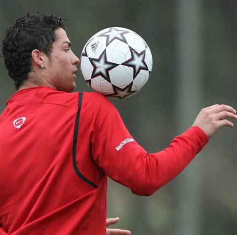 Cristiano Ronaldo va fi desemnat cel mai bun fotbalist din lume în opinia FIFA 