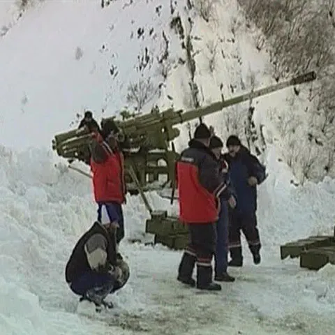 Ruşii au provocat deliberat în 24 de ore, 14 avalanşe