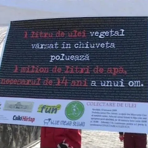 Uleiul aruncat în reţeaua de canalizare este un factor de poluare