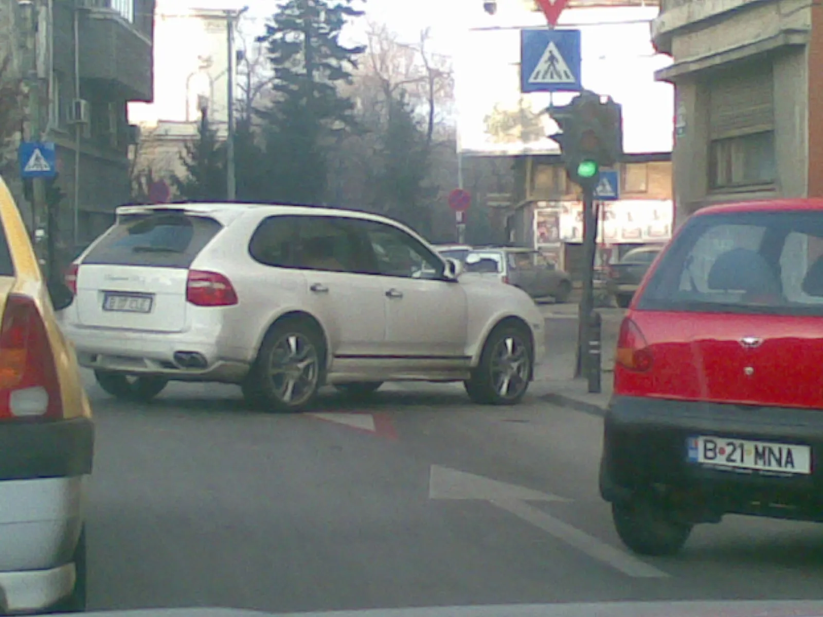 Parcarea în intersecţie