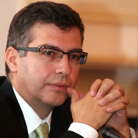Ionuţ Popescu: Membrii CCR care au dezbătut ordonanţa cu privire la cumularea salariului cu pensia erau în conflict de interese