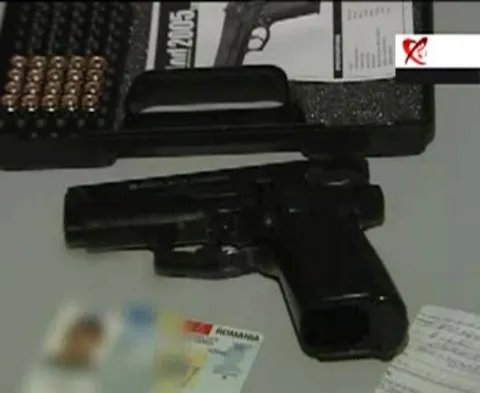 Românii cumpără arme cu gaze din Bulgaria şi le modifică în România