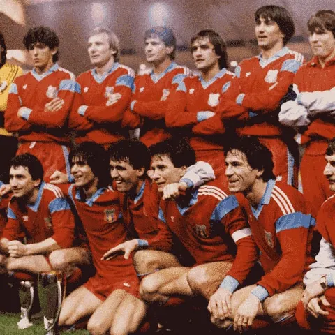 Steliştii din 1986 vor de la stat renta pe care nu le-o mai dă Becali