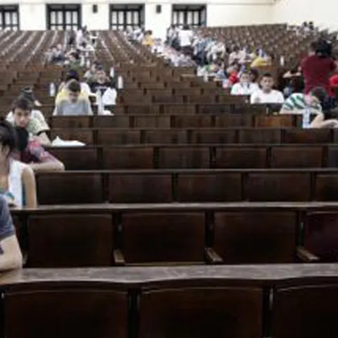 Facultăţi urmate degeaba