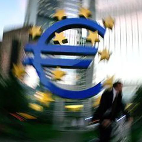 Marile bănci străine cer ajutor pentru Europa de Est
