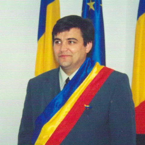 Secretarul de stat în MAI, Nicolae Moldovan, şi-a dat demisia pentru a rămâne primar la Beclean