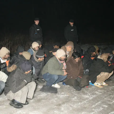 Poliţiştii de frontieră din Sarasău au reţinut vineri noapte 25 de transfugi