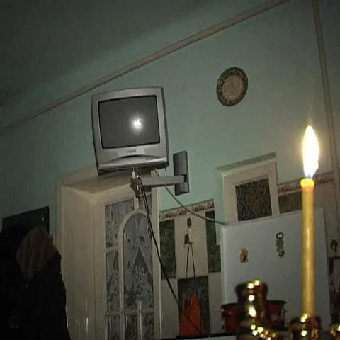 Două sute de case dintr-un cartier târgoviştean au rămas fără lumină 