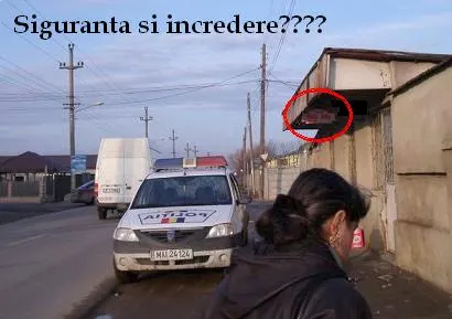 Poliţia oprită în staţie