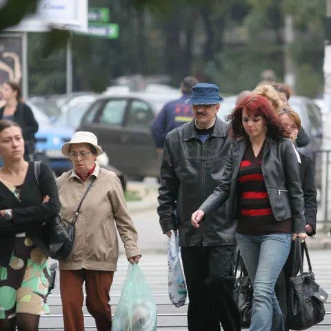 Criza economică face ravagii - peste 50 000 de români sunt deja pe listele de disponibilizări