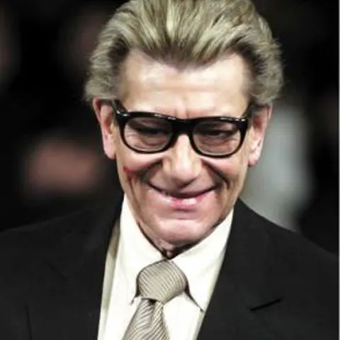 Colecţia de peste 700 de opere de artă aparţinând lui Yves Saint Laurent va fi scoasă la licitaţie