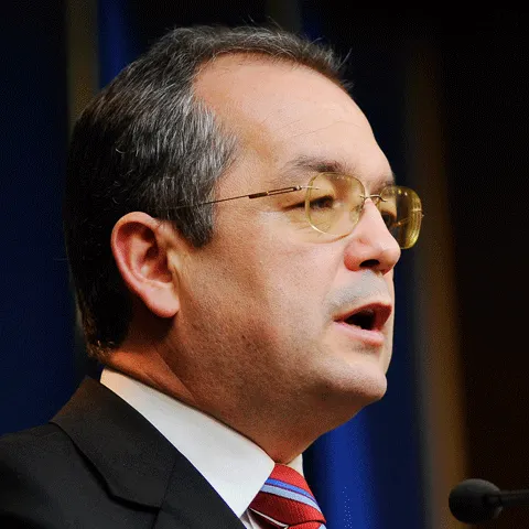 Boc spune că în Fondul Naţional de Dezvoltare sunt bani fictivi, există doar ca valoare contabilă