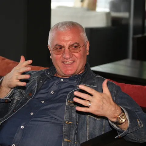 "Corleone" spune că Stadionul Naţional o să coste 250 milioane euro