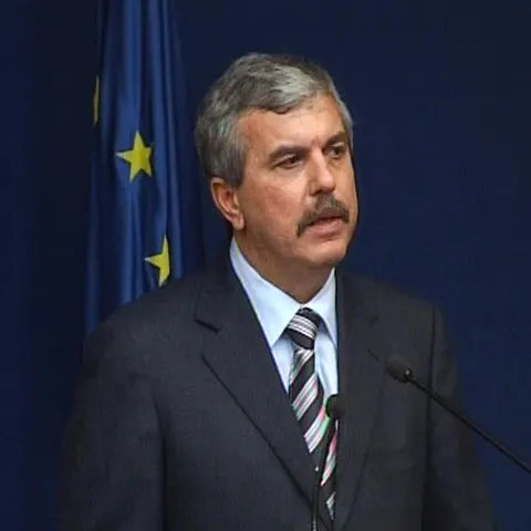 Dan Nica, la adresa Cabinetului Tăriceanu: Bătaie de joc, nesimţire şi iresponsabilitate